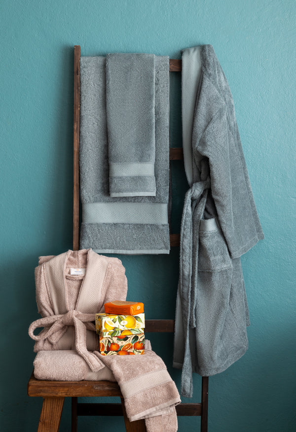 BAMBU Bornozlu Banyo Seti