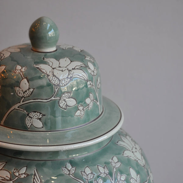 Porselen Kapaklı Tasarım Aksesuar Vazo