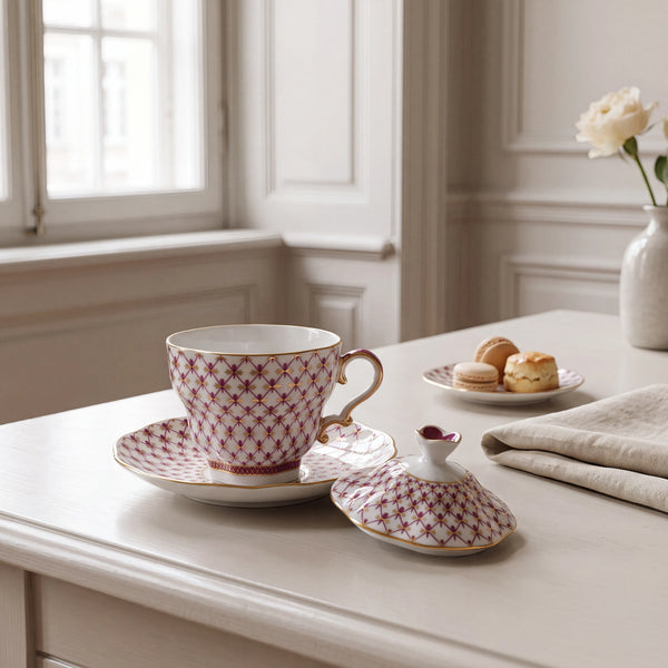 IMPERIAL PORCELAIN - Kapaklı Çay Fincanı ve Tabağı Kırmızı