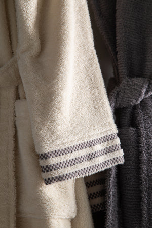 MODEO Bornoz Aile Seti