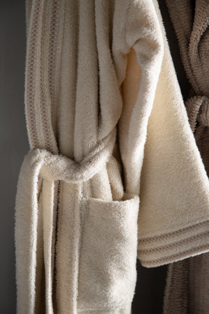 MODEO Bornoz Aile Seti