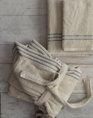 MODEO Bornoz Aile Seti