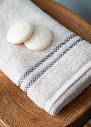 MODEO Bornoz Aile Seti